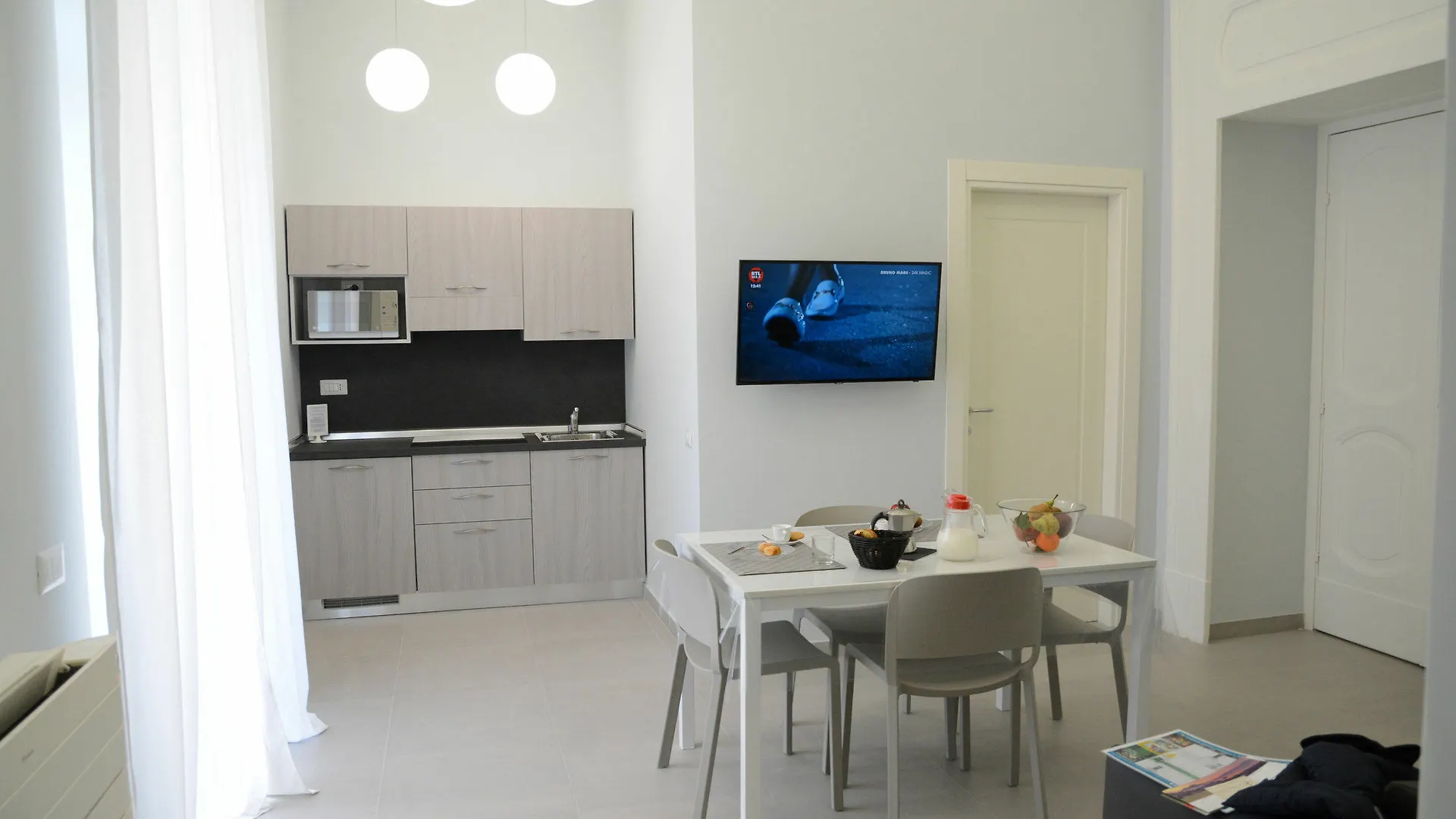 Dioniso'S Luxury Apartments Municipio Neapol